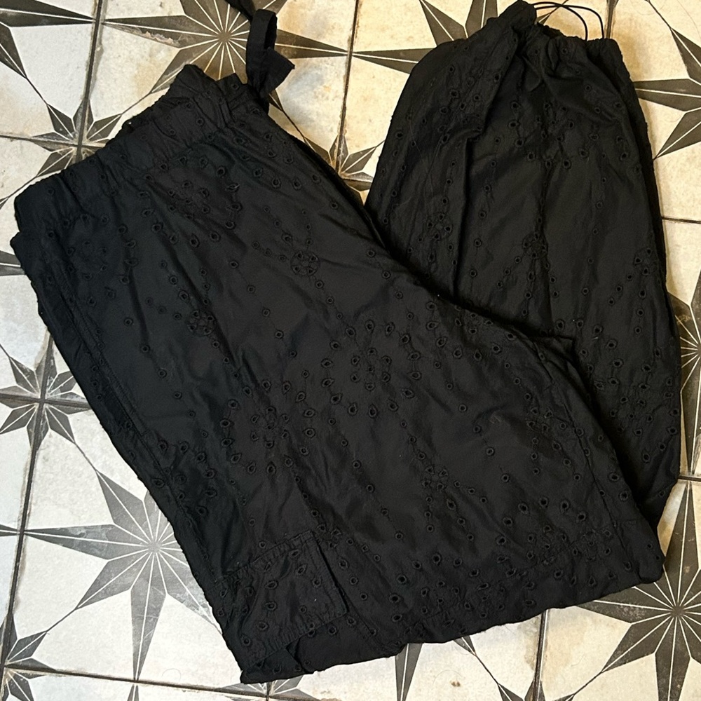 GAP Black Eyelet Cargo Utility Pants XL